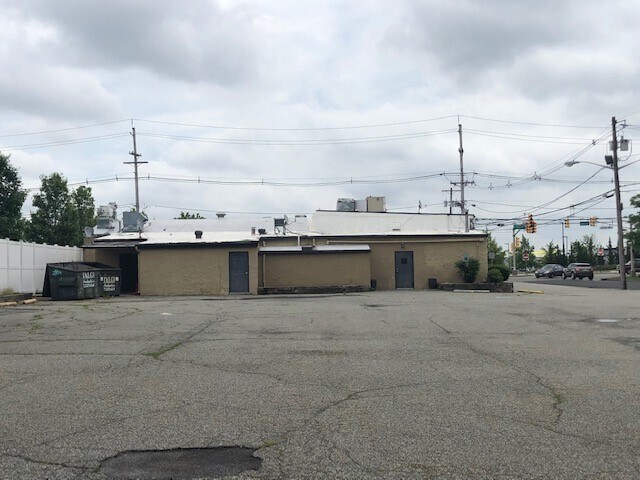 More Photos Of 52-54 Vineyard Rd, Edison Restaurant For Sale