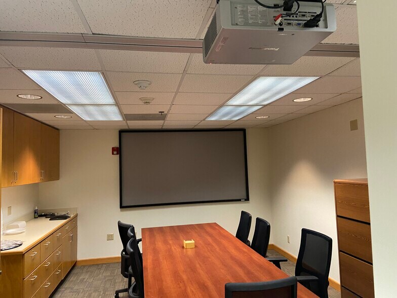 More Photos Of 620 S Glenstone Ave, Springfield Office For Sale