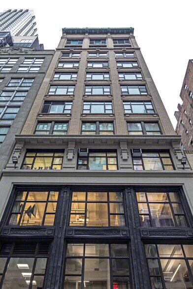 More Photos Of 12 W 37th St, New York Loft Creative Space For Lease