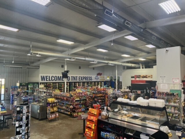 More Photos Of 1190 S Highway 59, Decatur General Retail For Sale