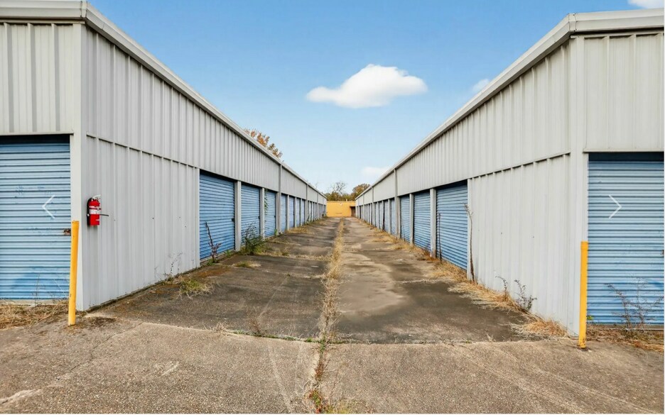 More Photos Of 3705 N West St, Jackson Self Storage For Sale