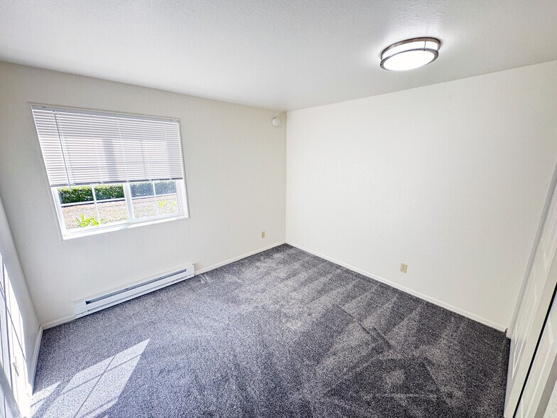 More Photos Of 820 32nd St, Bellingham Apartments For Sale