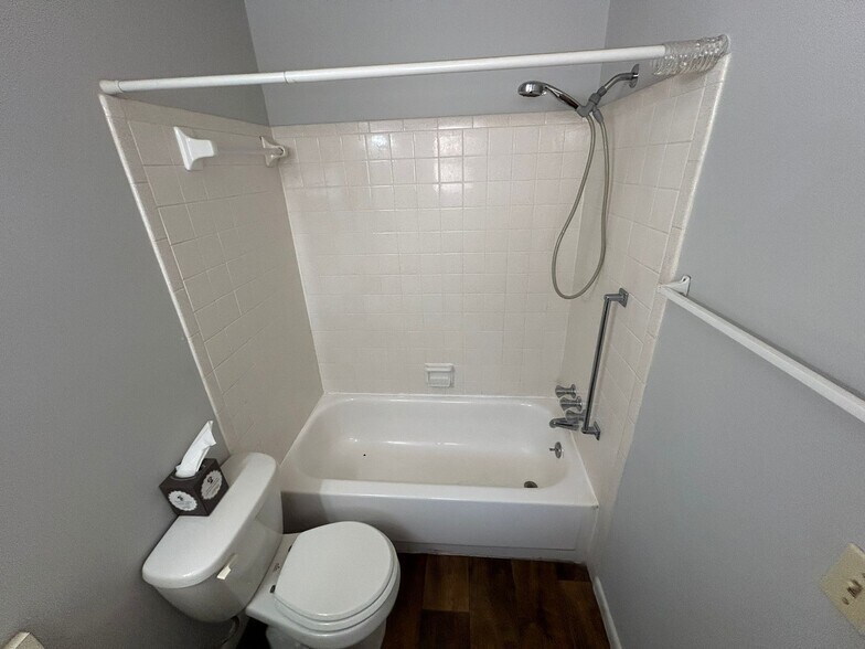 More Photos Of 3025 54th St S, Gulfport Apartments For Sale