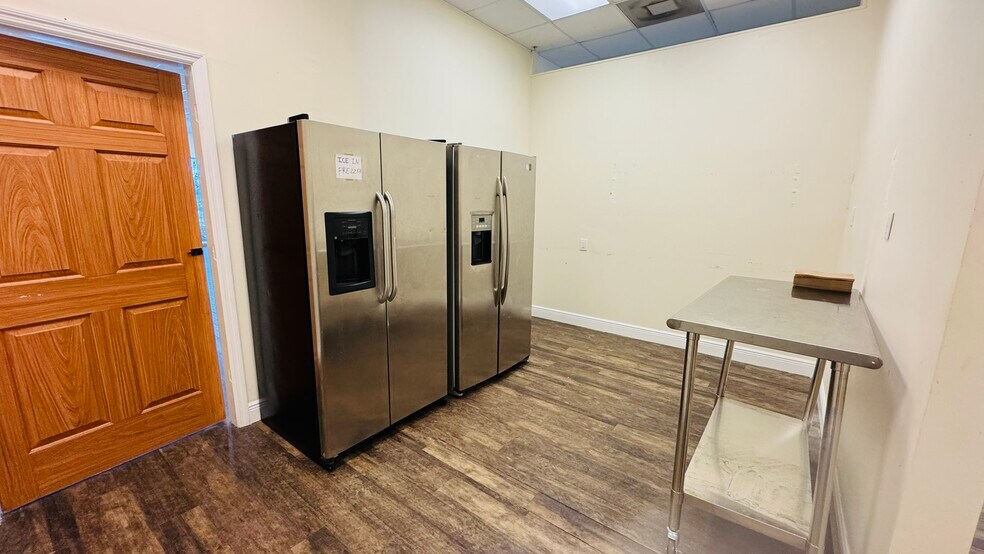 More Photos Of 951 Sansburys Way, West Palm Beach Unknown For Lease