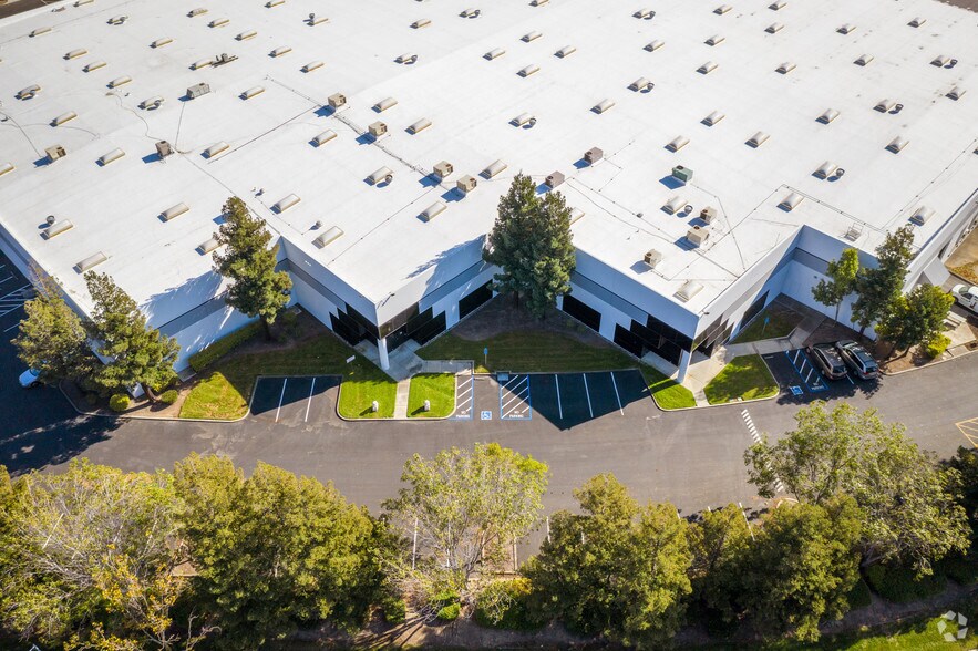 More Photos Of 30736-30760 Wiegman Rd, Hayward Distribution For Lease