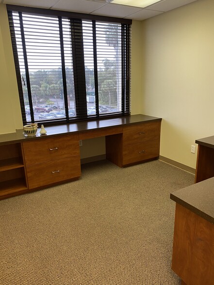More Photos Of 570 Memorial Cir, Ormond Beach Medical For Lease