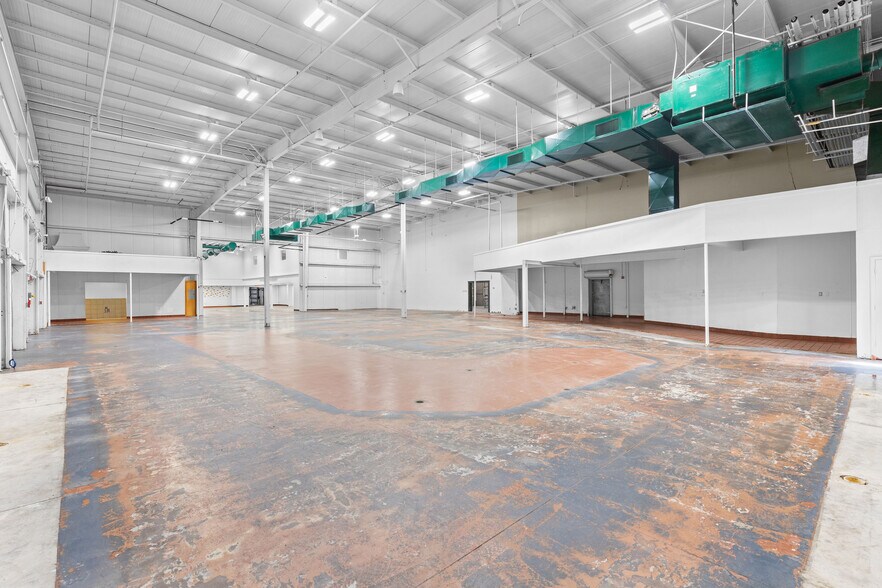 More Photos Of 7856 Ellis Rd, Melbourne Refrigeration Cold Storage For Lease