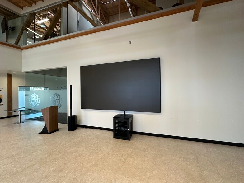 More Photos Of 505 S Market St, San Jose Loft Creative Space For Lease