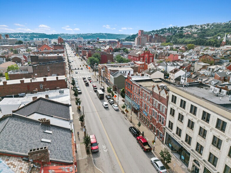 More Photos Of 1710-1712 E Carson St, Pittsburgh Office For Lease