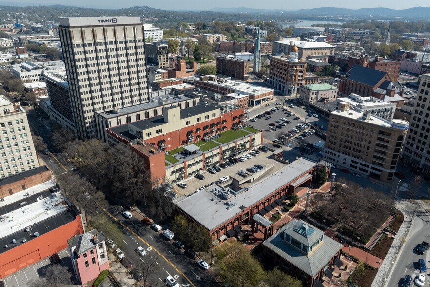 More Photos Of 800 Market St, Chattanooga Apartments For Sale