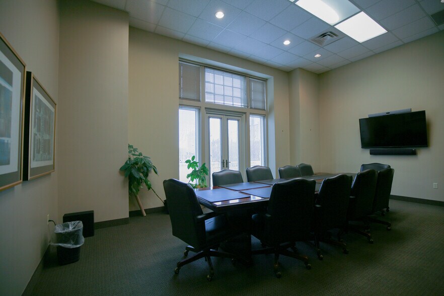 More Photos Of 221 NW 5th St, Evansville Office For Sale