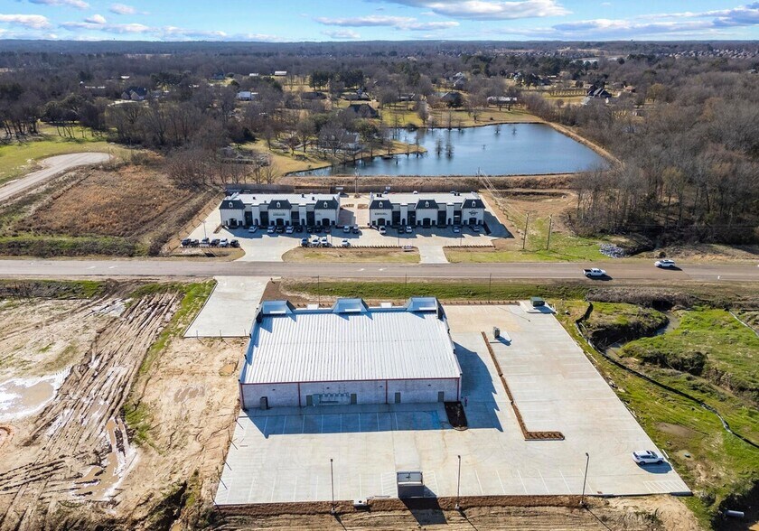 More Photos Of Calhoun Station Parkway, Gluckstadt Restaurant For Lease