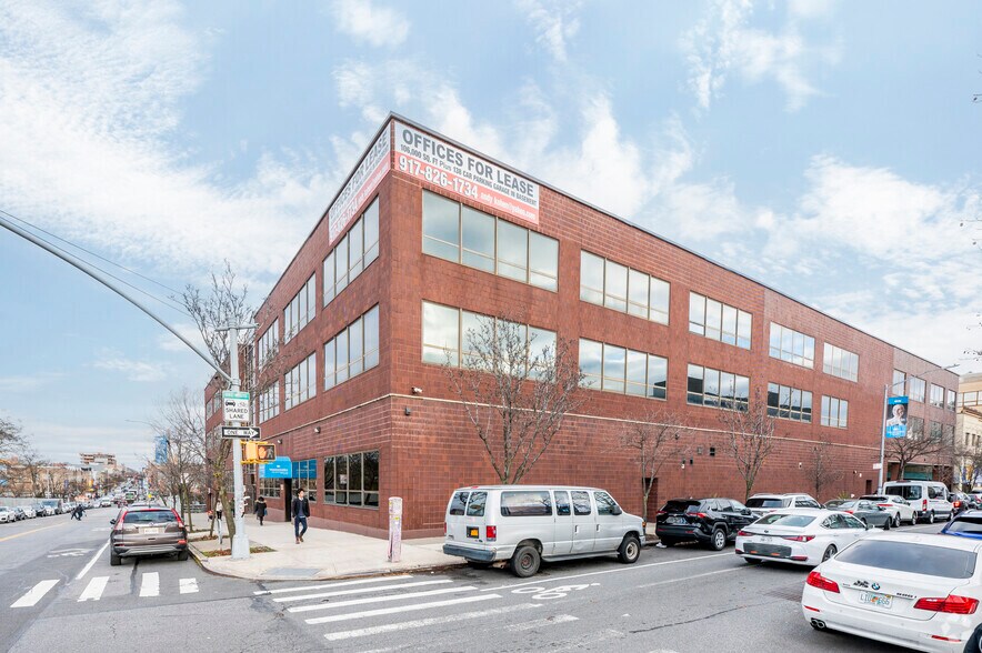 More Photos Of 6323 7th Ave, Brooklyn Office For Lease