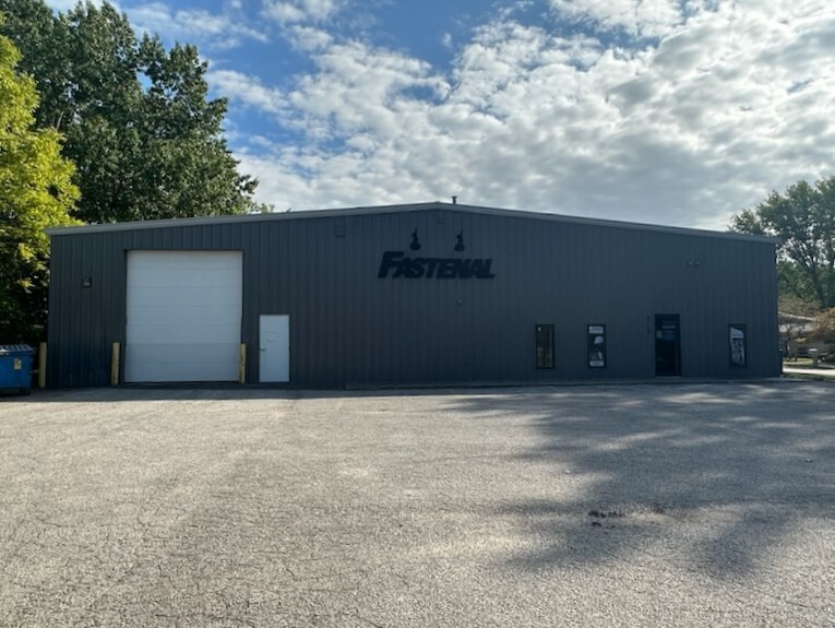 Primary Photo Of 2114 Lynn St, Mishawaka Industrial For Sale