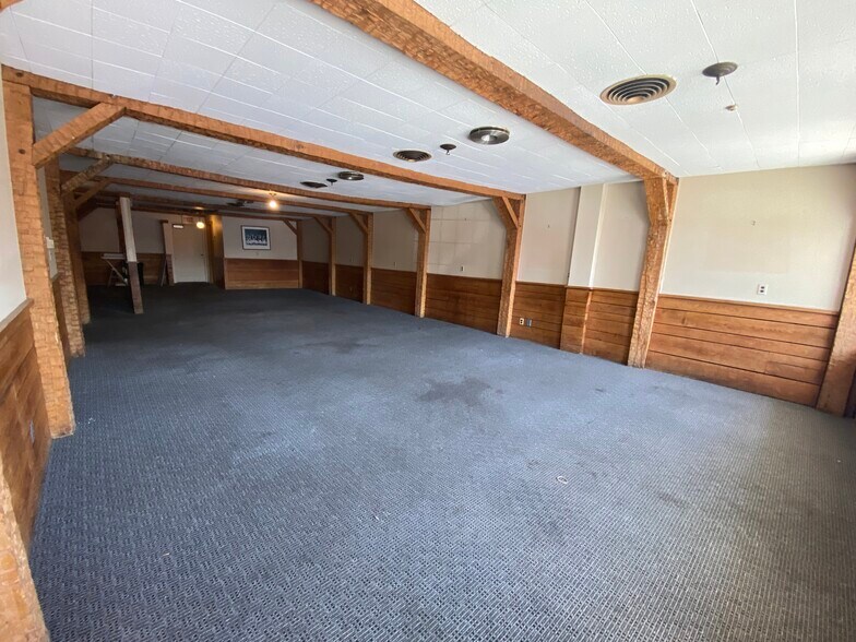 More Photos Of 14 W Michigan Ave, Ypsilanti Storefront For Lease