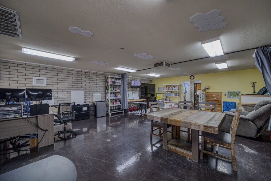 More Photos Of 5201 S Highway 95, Fort Mohave Storefront Retail Office For Sale