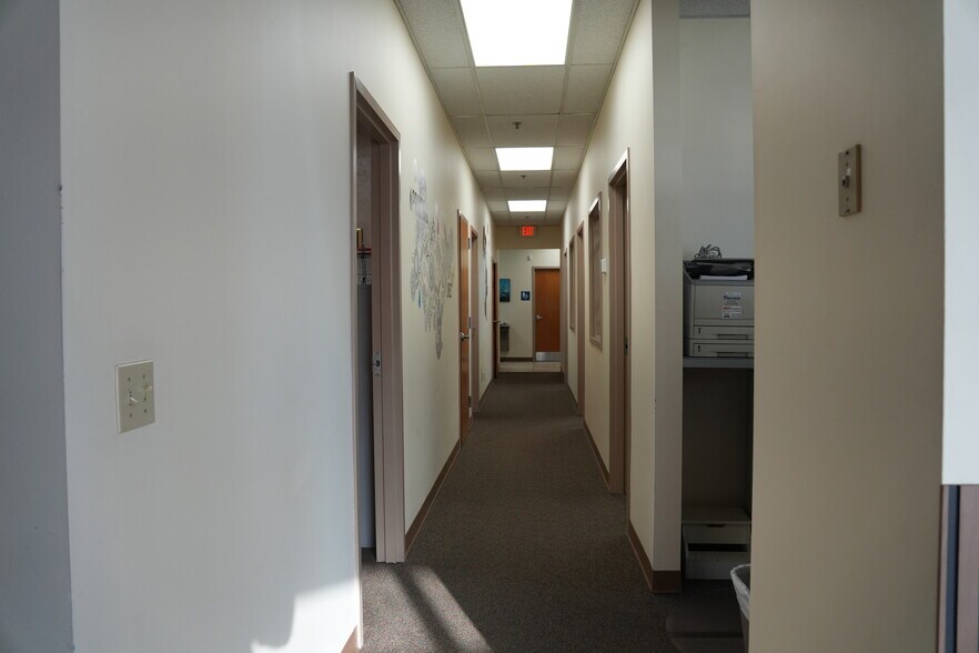 More Photos Of 4498 Vineland Rd, Orlando Flex For Lease