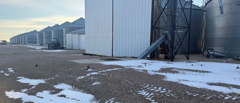 More Photos Of 201 Railway St, Lane Land For Sale