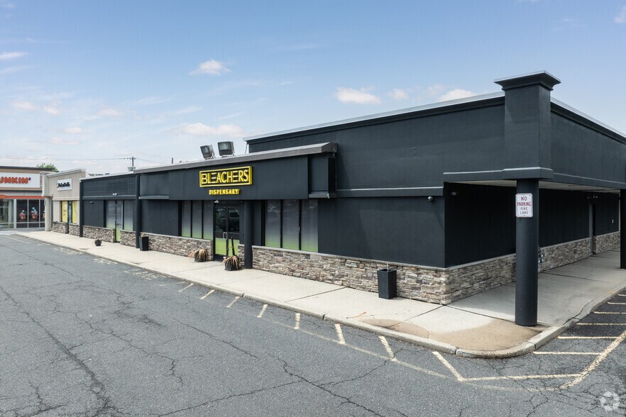 More Photos Of 1165 Route 27 & Veronica Ave, Somerset Unknown For Lease