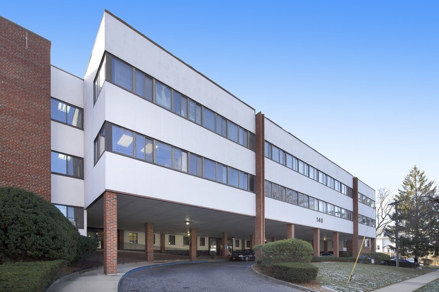 More Photos Of 140 Lockwood Ave, New Rochelle Medical For Lease