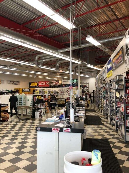 More Photos Of 16716 SE Division St, Portland Freestanding For Sale