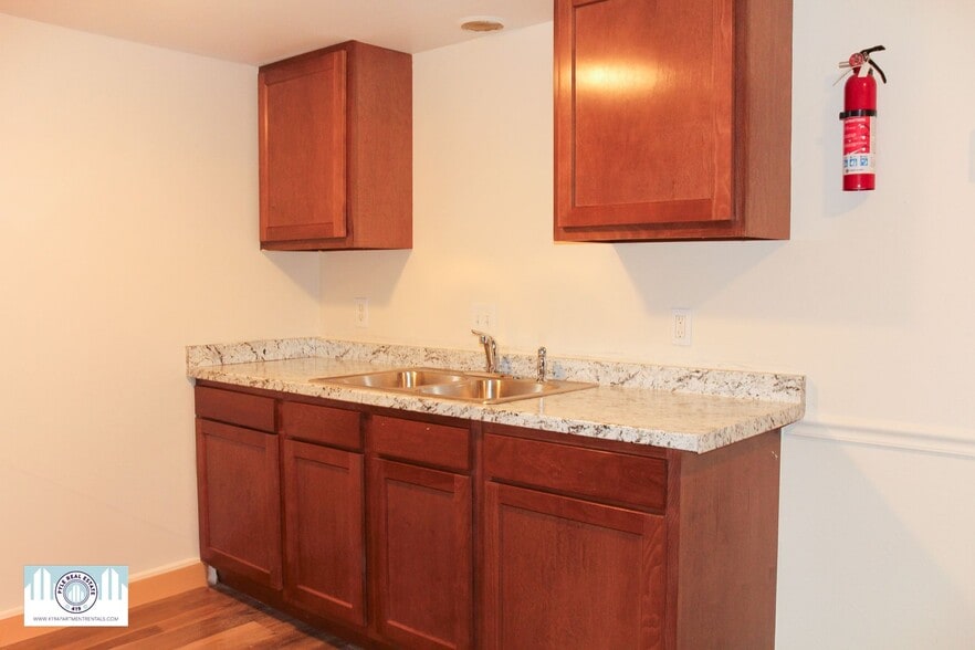 More Photos Of 2822-2846 Eldora Dr, Toledo Apartments For Sale