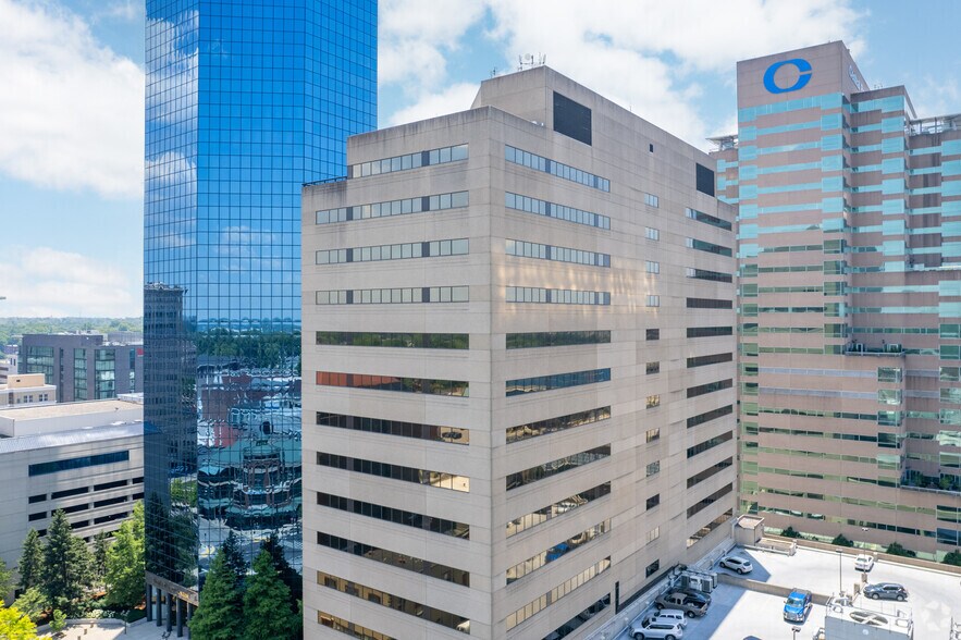 More Photos Of 333 W Vine St, Lexington Office For Sale