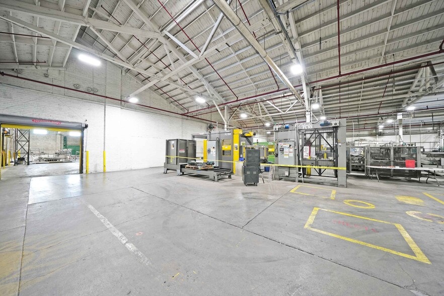 More Photos Of 108 W Walnut St, Yakima Food Processing For Sale