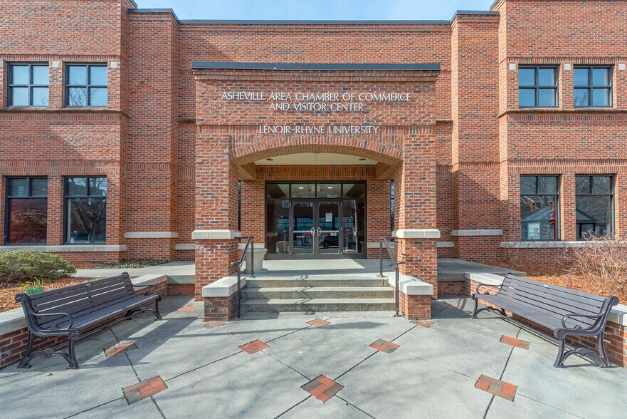 More Photos Of 36 Montford Ave, Asheville Office For Sale