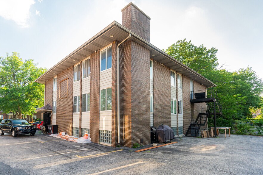 More Photos Of 919 Greenbrier Rd, Dekalb Apartments For Sale