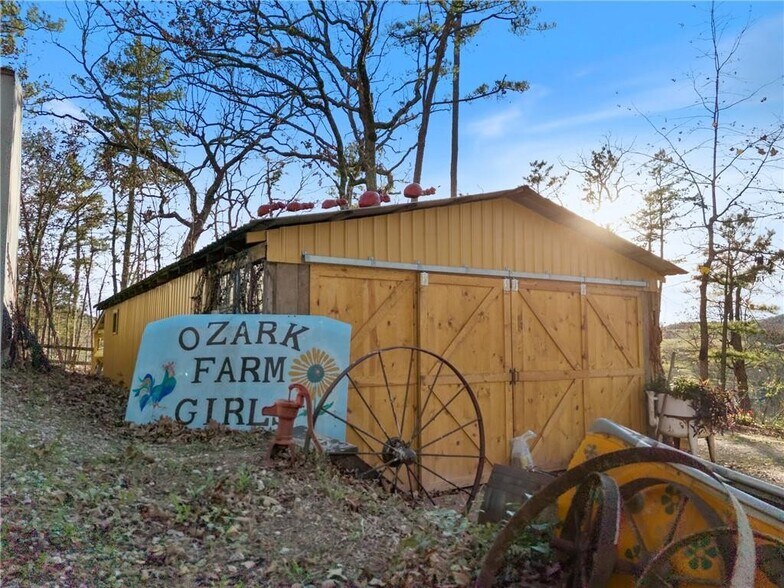 More Photos Of 1387 County Road 306, Berryville Hospitality For Sale