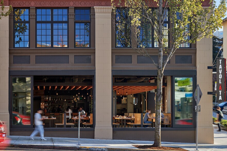 More Photos Of 1430 Summit Ave, Seattle Apartments For Lease