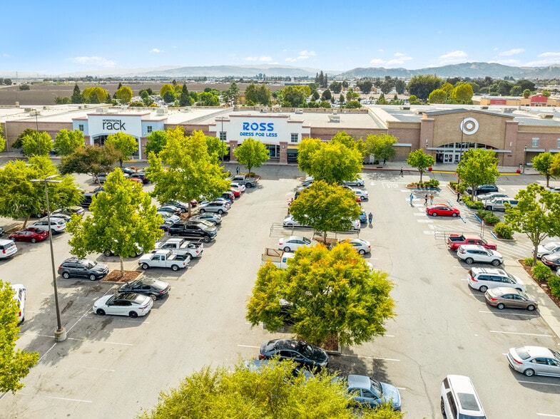 Primary Photo Of , Gilroy General Retail For Sale