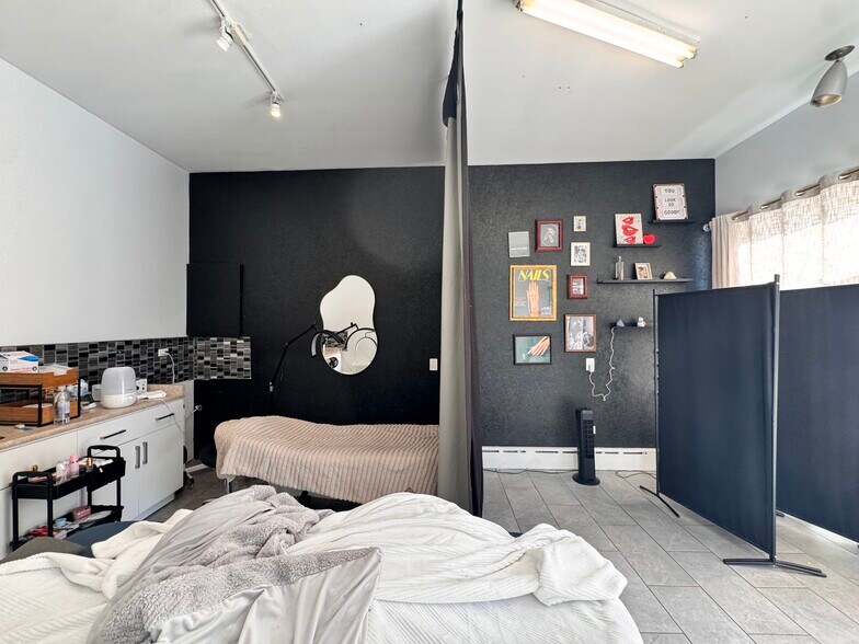 More Photos Of 256 Hazel St, Sudbury General Retail For Lease