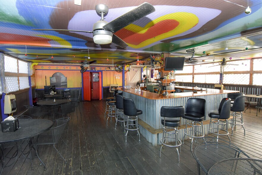 More Photos Of 1082 Highway 19 N, Thomaston Restaurant For Sale