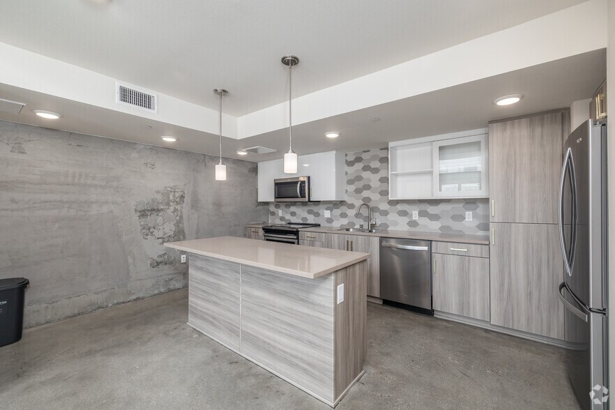 More Photos Of 899 Traction Ave, Los Angeles Apartments For Lease