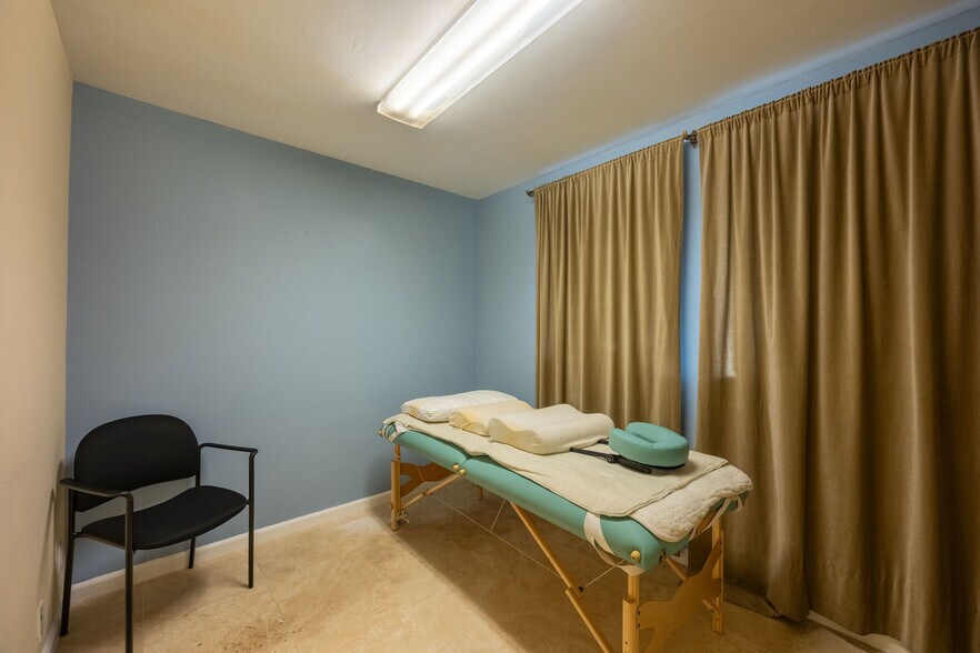 More Photos Of 667-669 Crespi Dr, Pacifica Medical For Sale