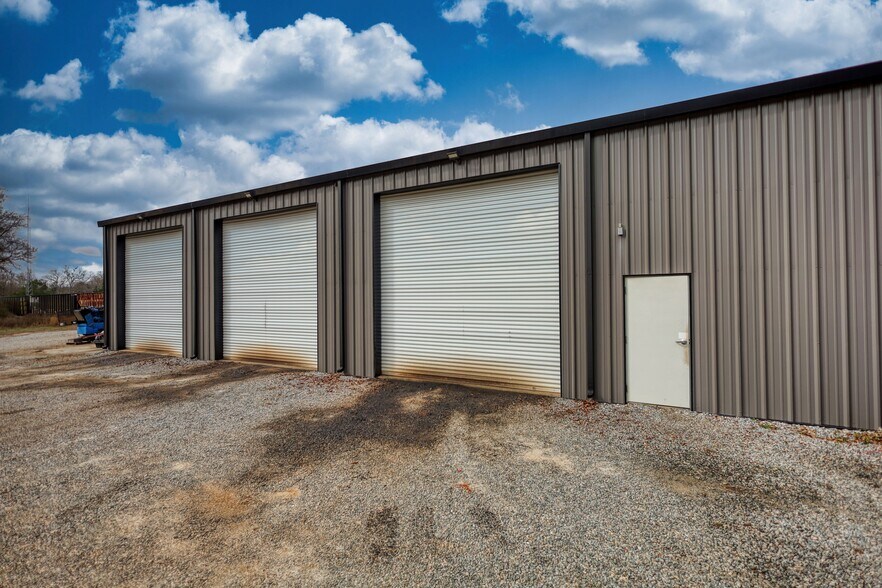 More Photos Of 200 Railroad St, Monticello Industrial For Sale