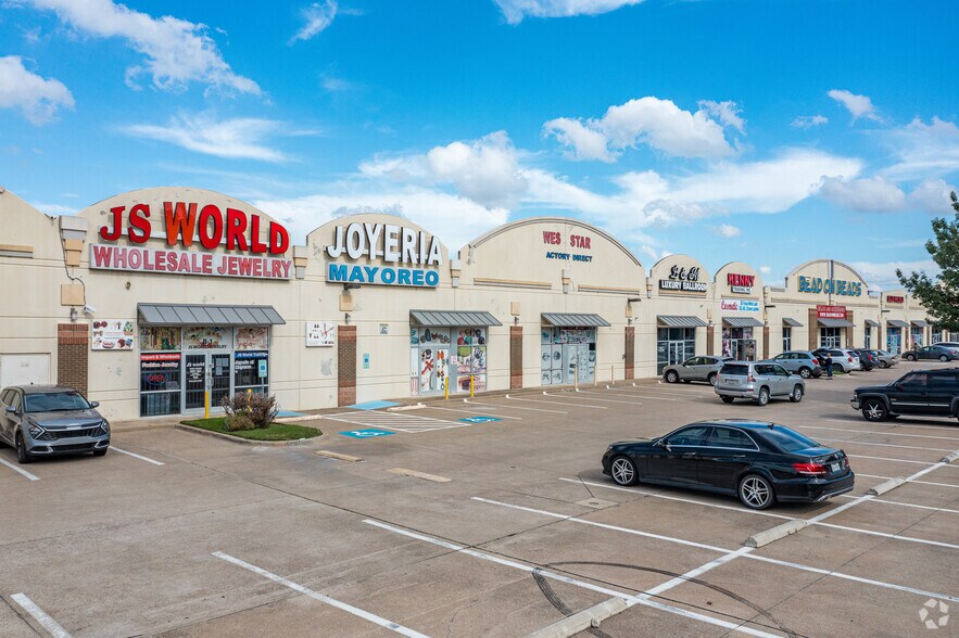 More Photos Of 11538 Harry Hines Blvd, Dallas General Retail For Sale