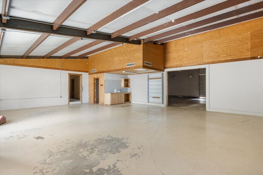 More Photos Of 301 S Main, Meridian Industrial For Sale