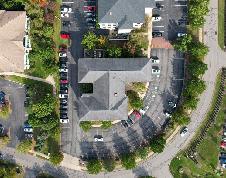 More Photos Of 6500 Brooktree Rd, Wexford Medical For Lease