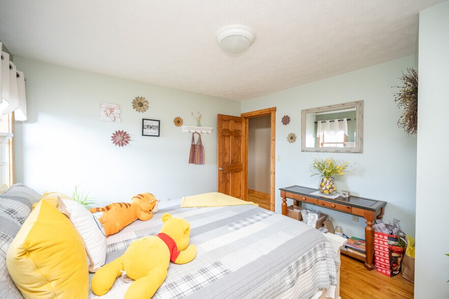 More Photos Of 17848 Garrett Hwy, Oakland Apartments For Sale