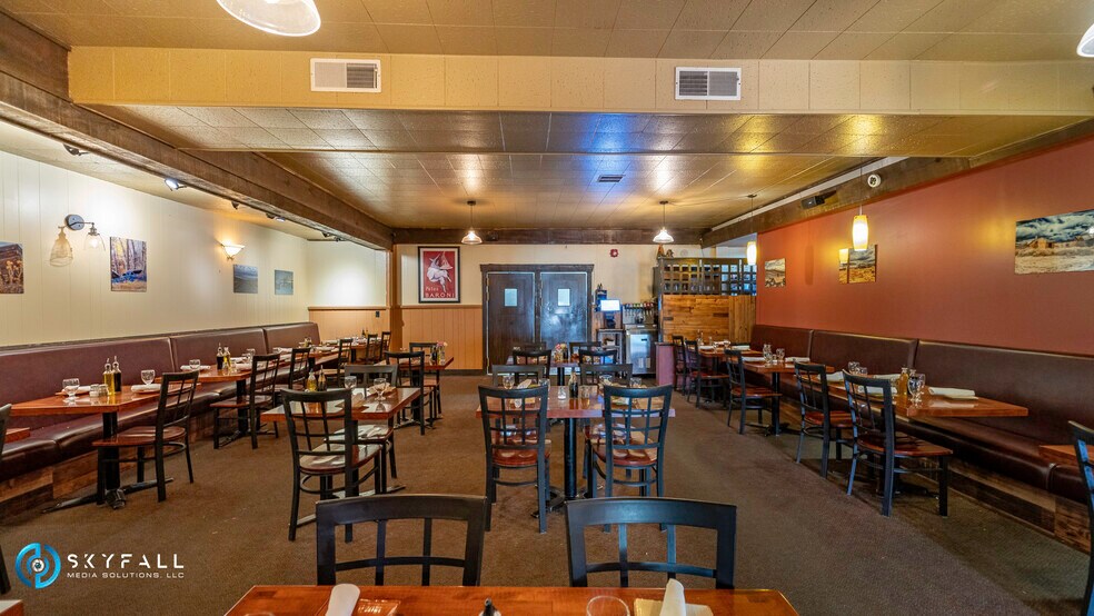 More Photos Of 351 Silver St, Elko Restaurant For Sale