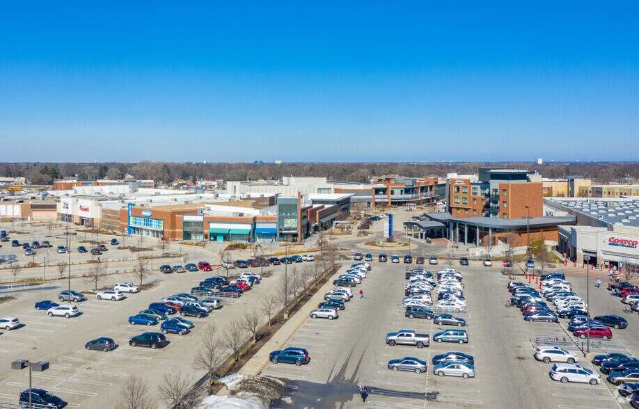 Primary Photo Of 999 Elmhurst Rd, Mount Prospect Unknown For Lease