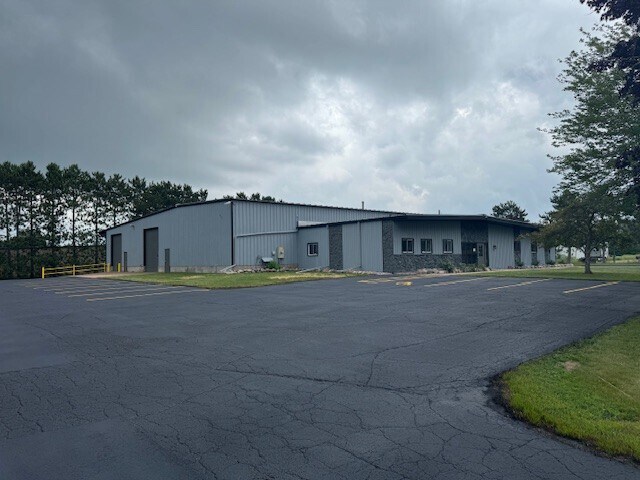More Photos Of 5906 Prairie St, Weston Office For Lease