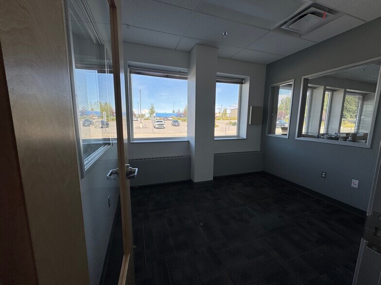 More Photos Of 1846 E 64th Ave, Anchorage Specialty For Sale