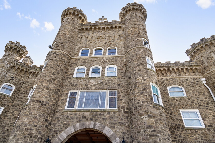 More Photos Of 500 Mattison Ave, Ambler Specialty For Sale