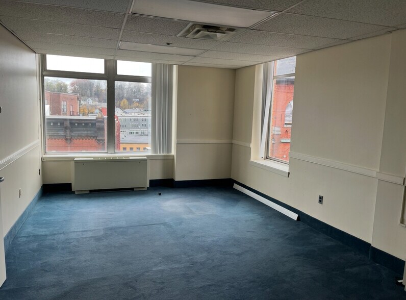 More Photos Of 100 Main St, Brattleboro Office For Sale