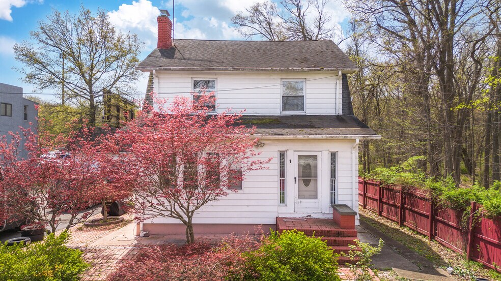 More Photos Of , Livingston Unknown For Sale