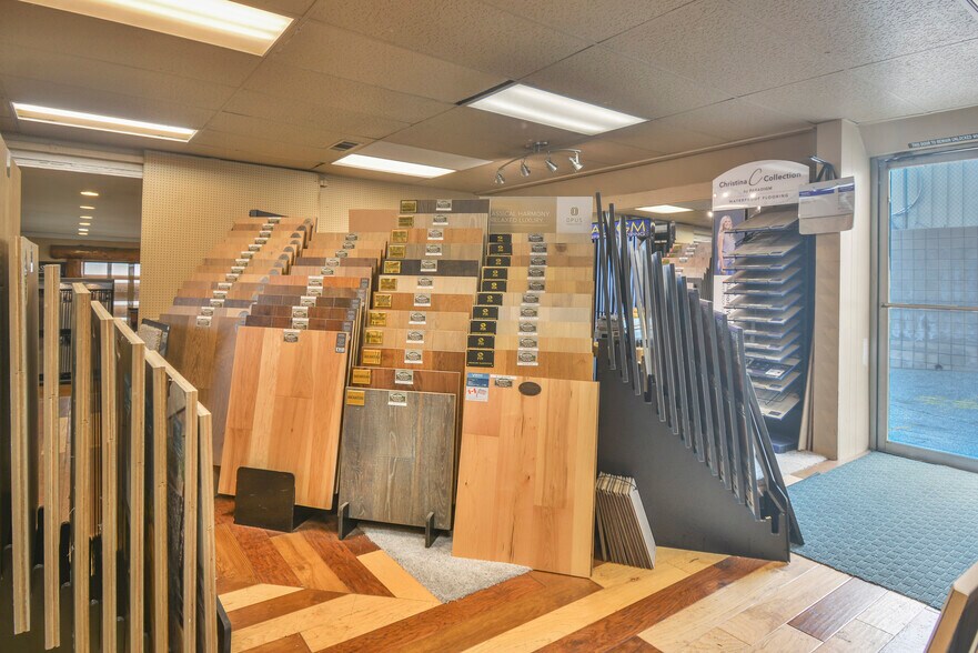 More Photos Of 25266 Highway 18, Crestline Service Station For Sale
